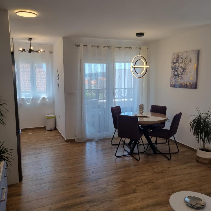 Apartments Happiness Trogir Exterior foto